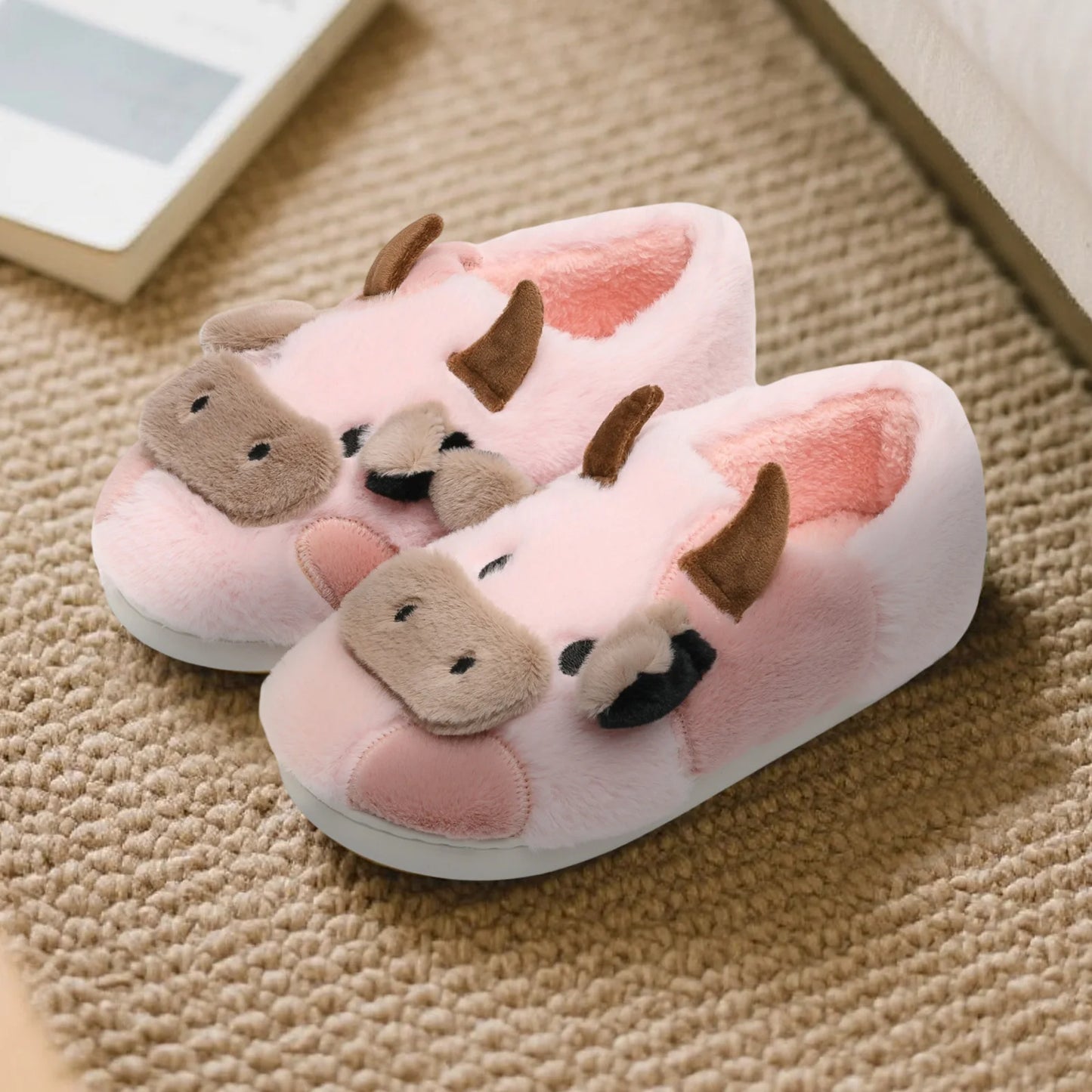 Fuzzy Cow Slippers for Women & Men, Couple's Warm Cartoon Cow Animals Slippers, Winter Cozy Fluffy Plush Slip On House Slippers