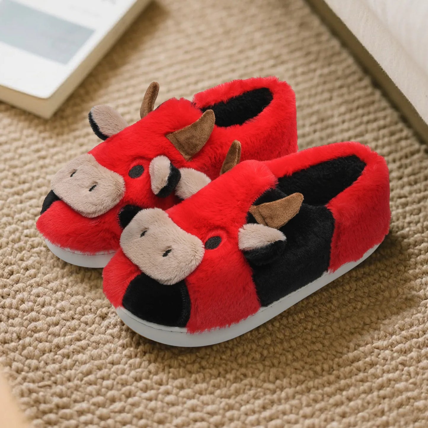 Fuzzy Cow Slippers for Women & Men, Couple's Warm Cartoon Cow Animals Slippers, Winter Cozy Fluffy Plush Slip On House Slippers