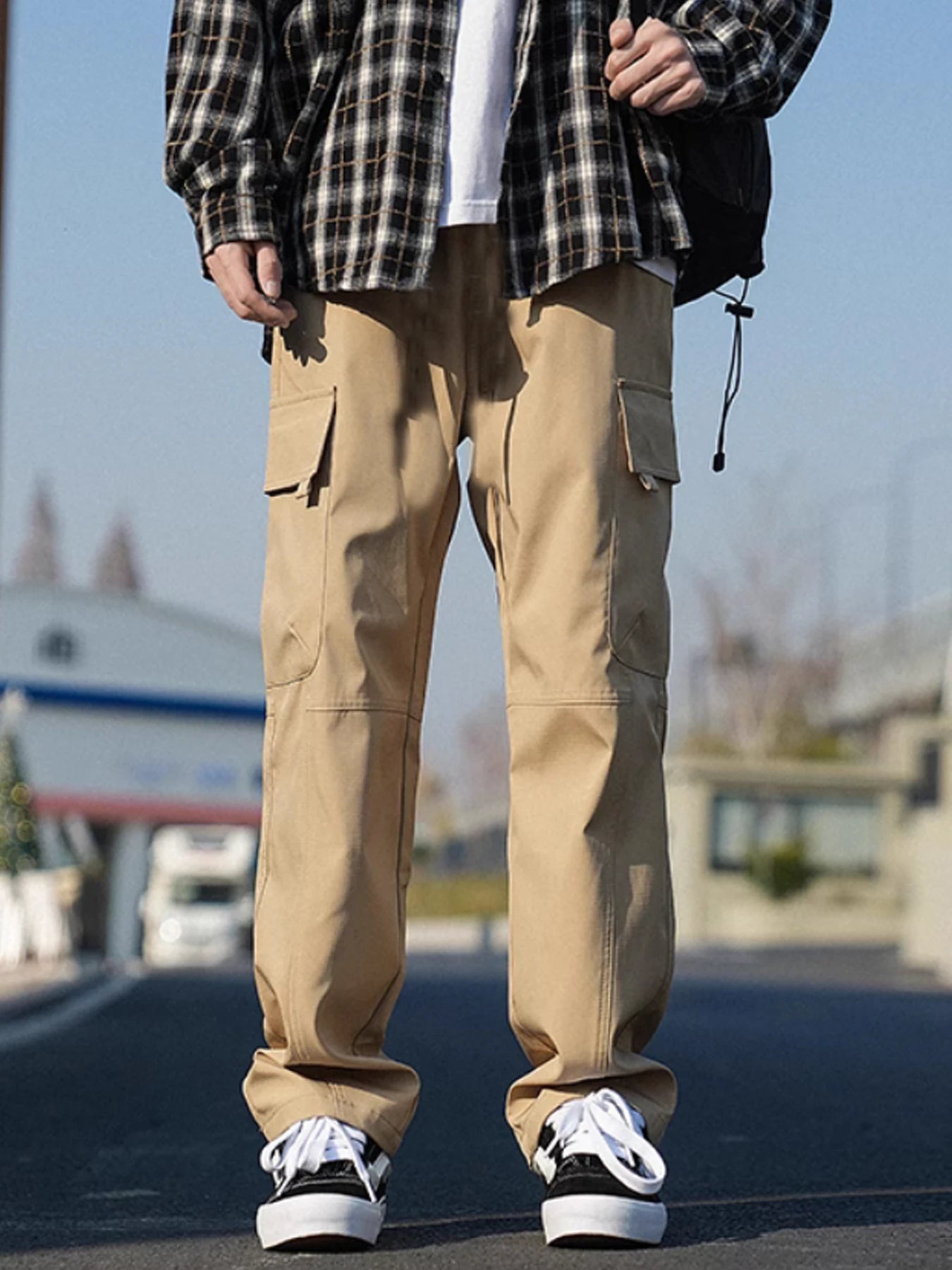 Men's Autumn-Winter Cargo Jogger Fleece Sweatpants Loose Multi-Pocket Long Trousers for Hip Hop Street Style