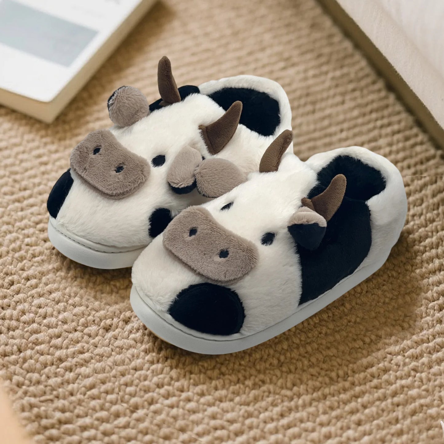 Fuzzy Cow Slippers for Women & Men, Couple's Warm Cartoon Cow Animals Slippers, Winter Cozy Fluffy Plush Slip On House Slippers